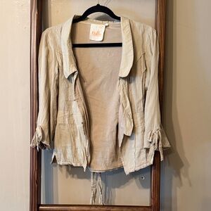 Tulle Women's Tan lightweight 3/4 sleeve Jacket